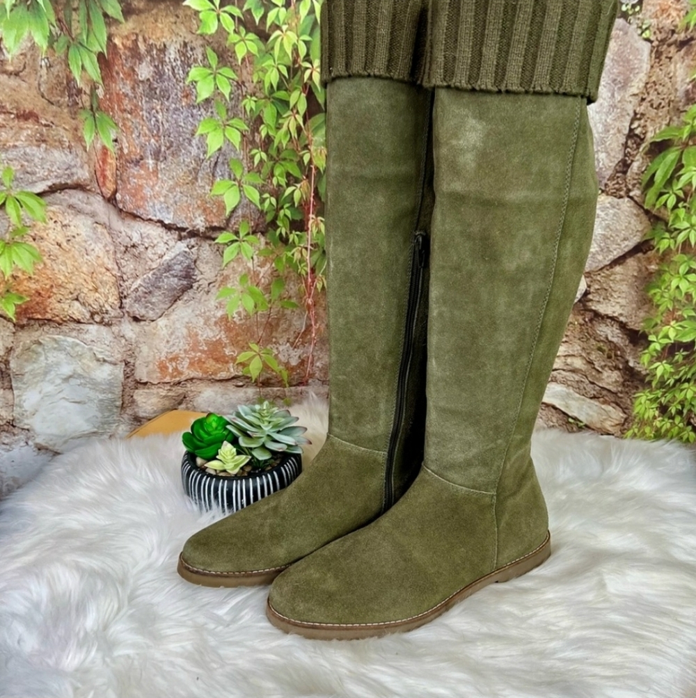 CORSO COMO Knee High Olive Suede OTK Boots, 10M Over The Knee High - Picture 2 of 7
